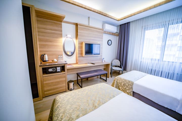 Aksular Hotel