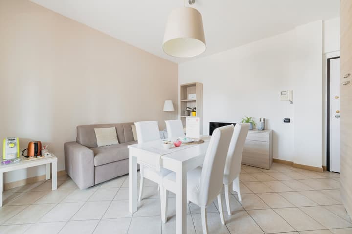 HQ Aparthotel Milano Inn - Smart Suites