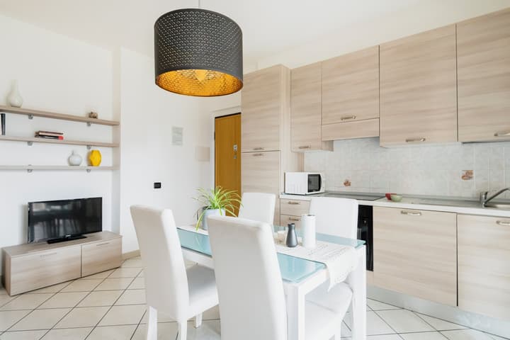 HQ Aparthotel Milano Inn - Smart Suites