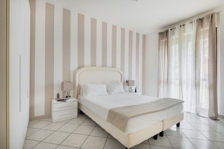 HQ Aparthotel Milano Inn - Smart Suites