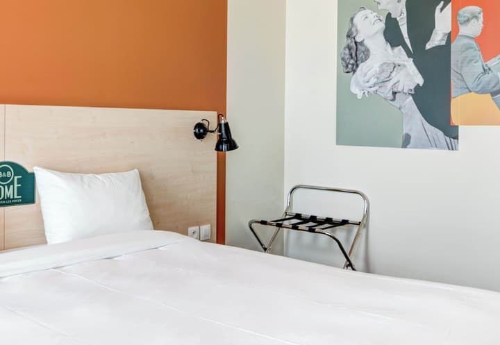 B&B HOME Paris Mairie de Saint-Ouen