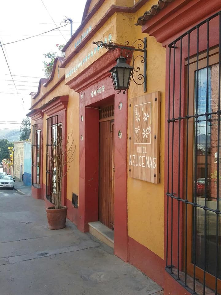Hotel Azucena