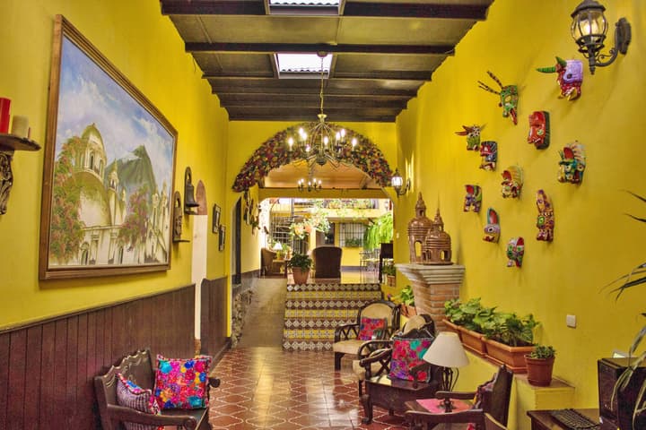 Hotel Camelias Inn by AHS
