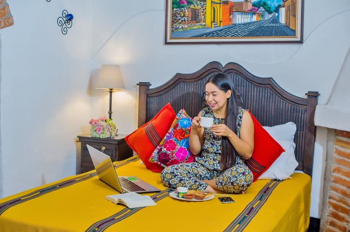 Hotel Camelias Inn by AHS