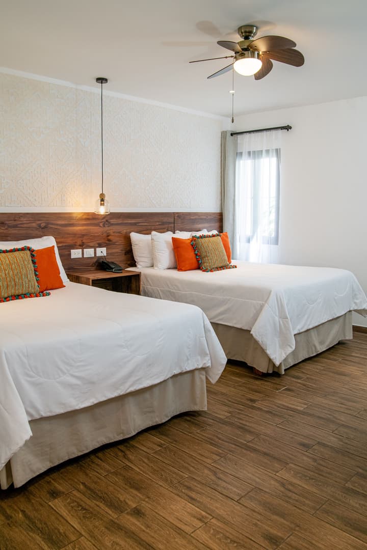 Hotel Camelias Inn by AHS