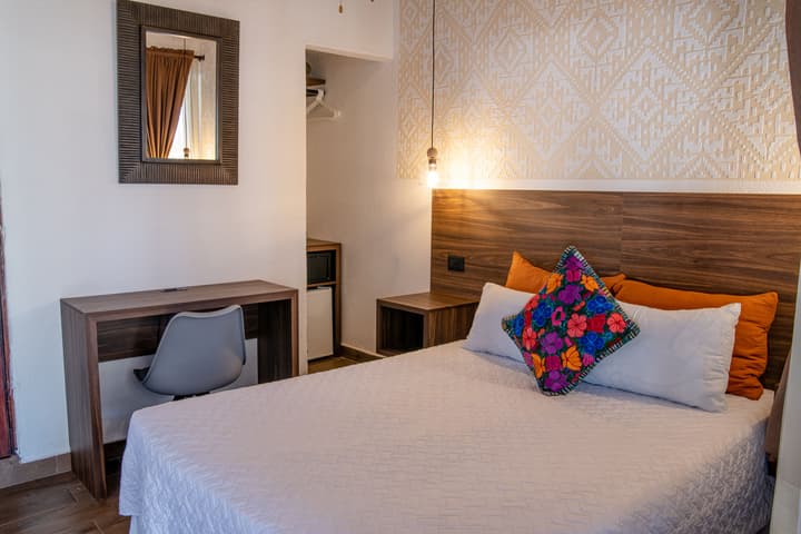 Hotel Camelias Inn by AHS