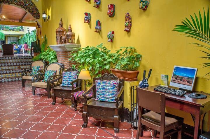 Hotel Camelias Inn by AHS