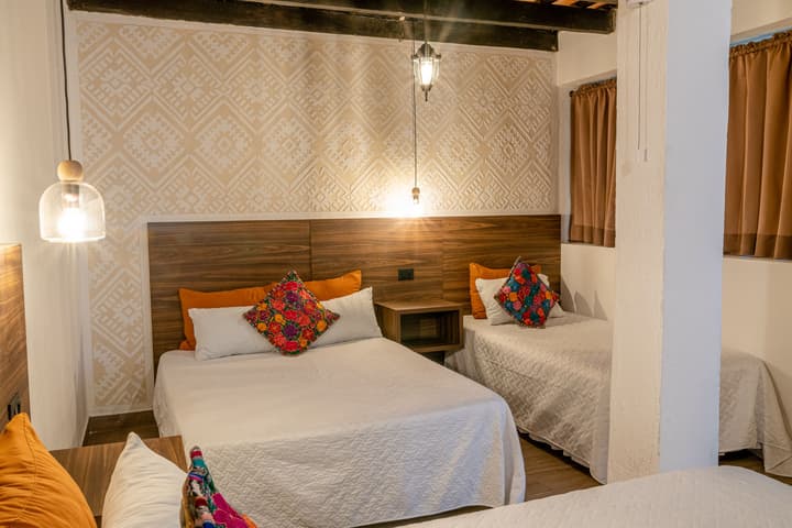 Hotel Camelias Inn by AHS