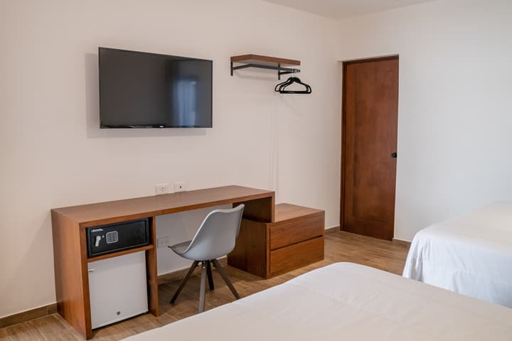 Hotel Camelias Inn by AHS