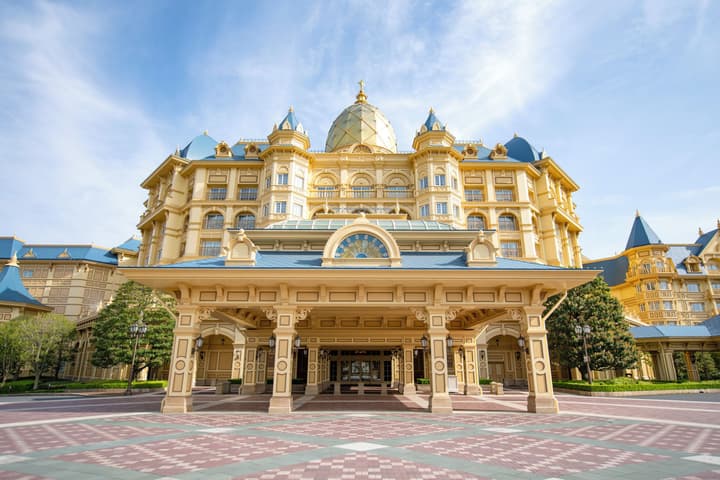 Tokyo Disneyland Hotel