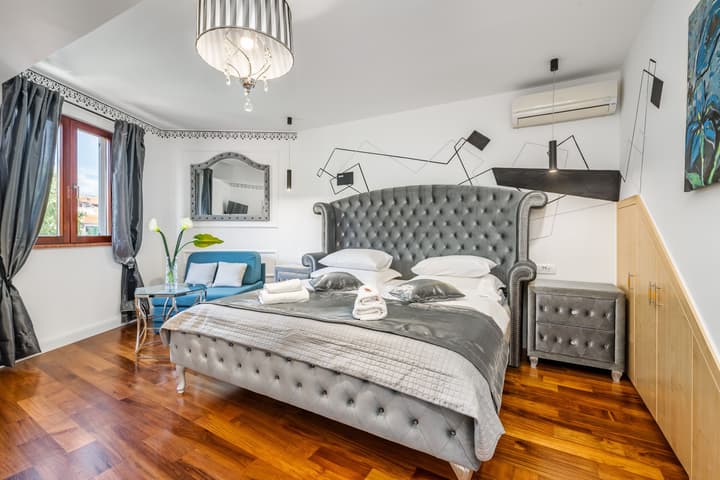 Galeria Valeria Seaside Downtown - MAG Quaint & Elegant Boutique Hotel