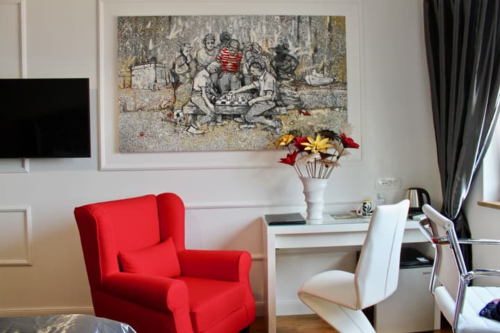 Galeria Valeria Seaside Downtown - MAG Quaint & Elegant Boutique Hotel