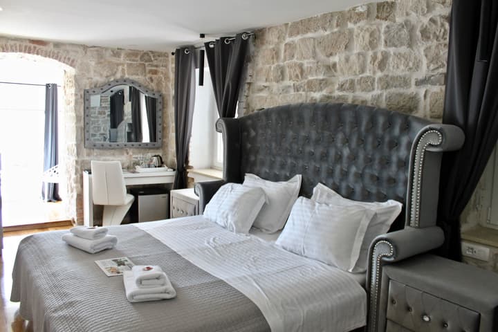 Galeria Valeria Seaside Downtown - MAG Quaint & Elegant Boutique Hotel
