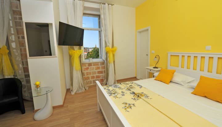 Nirvana Luxury Rooms