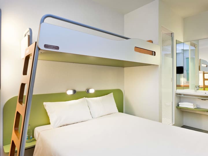 ibis budget Zurich Airport