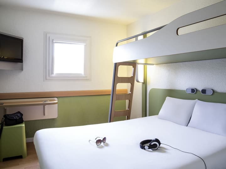 ibis budget Versailles Chateau Saint Cyr