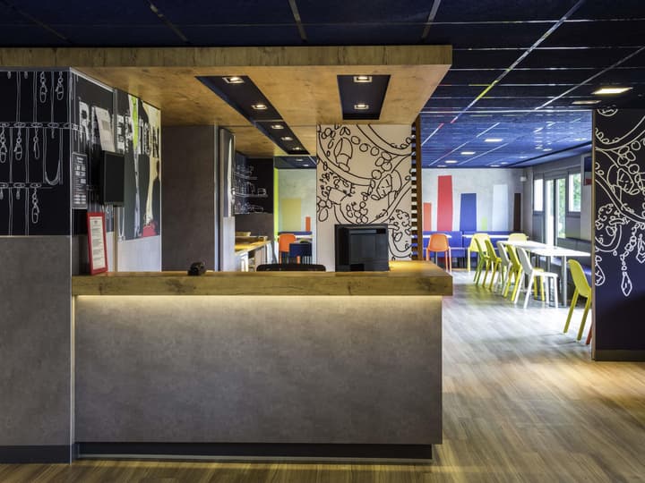ibis budget Versailles Chateau Saint Cyr