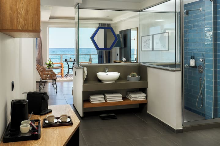 Enorme Infinity Beach ex Infinity Blue
