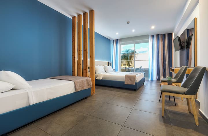 Enorme Infinity Beach ex Infinity Blue