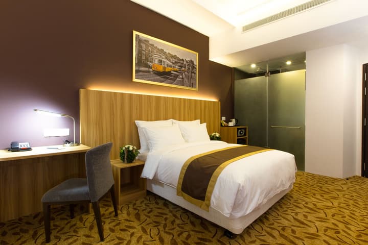 Bay Hotel Ho Chi Minh