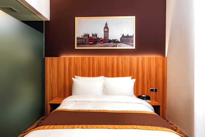 Bay Hotel Ho Chi Minh
