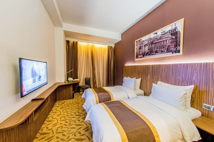 Bay Hotel Ho Chi Minh