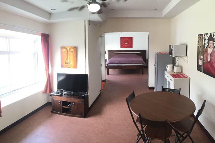 Merlin Plaza Apartments