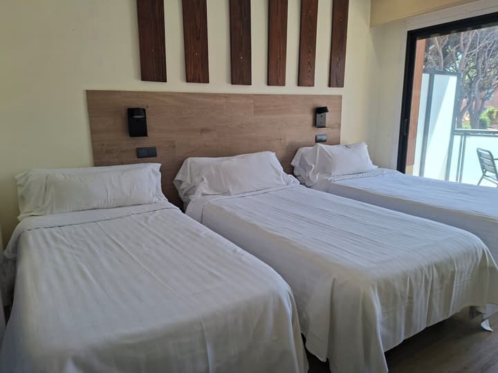 Hotel 153