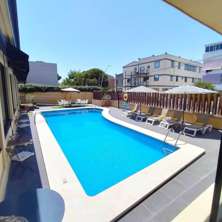 Hotel 153