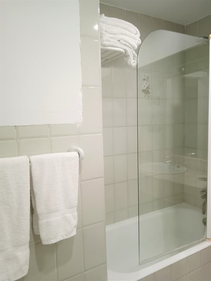 Hotel 153