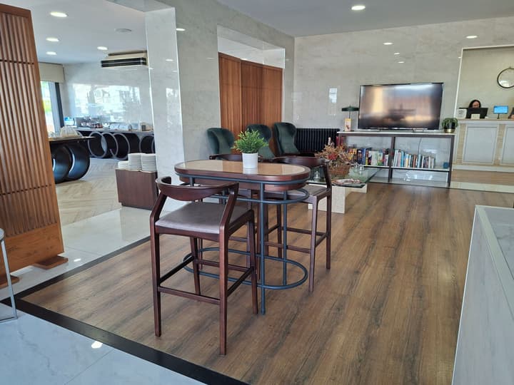 Hotel 153