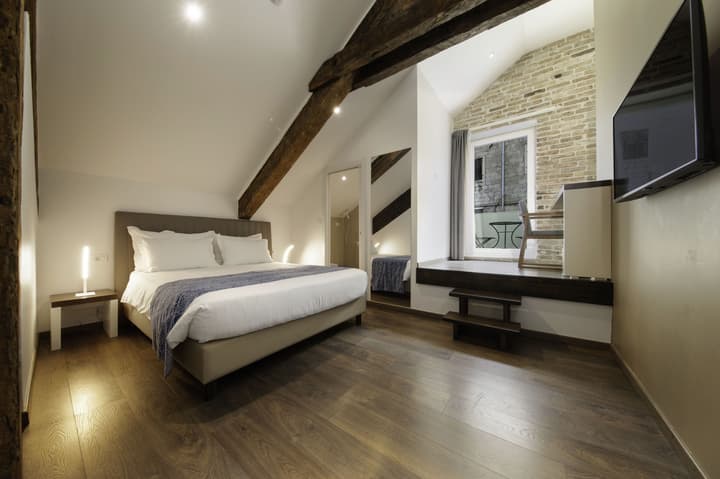 Azur Palace Luxury Rooms