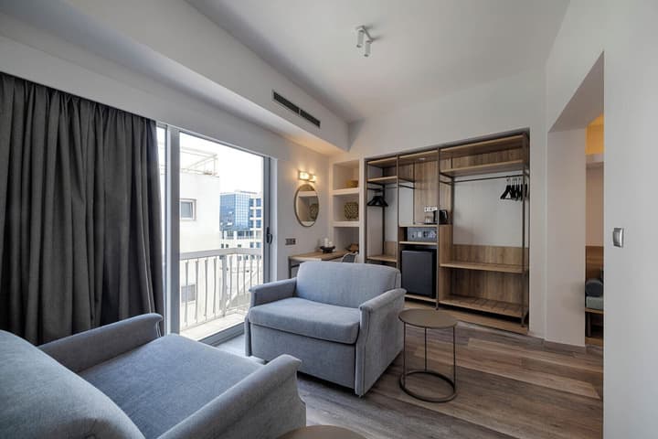 Xenophon Hotel
