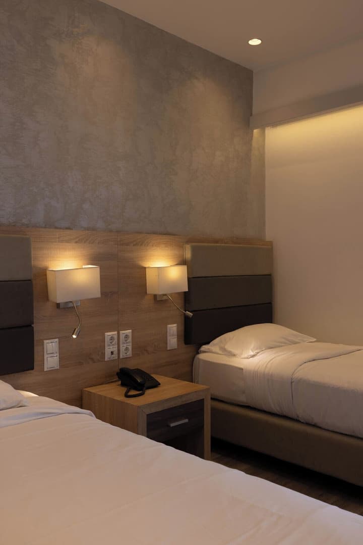 Xenophon Hotel
