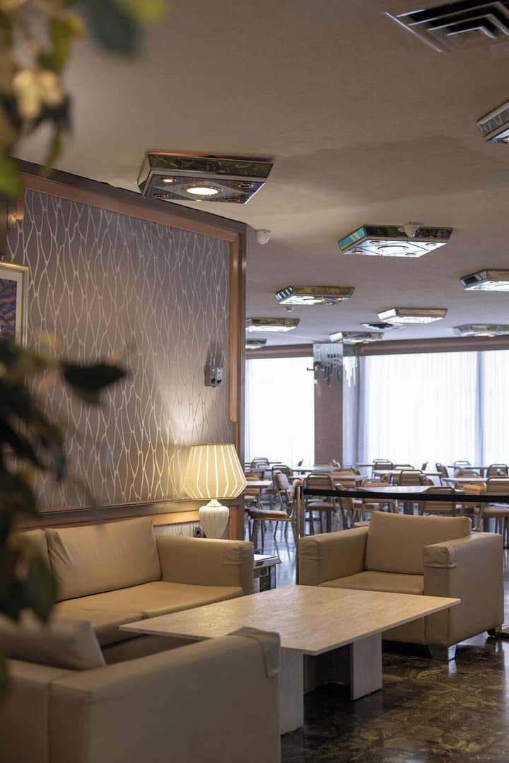Xenophon Hotel