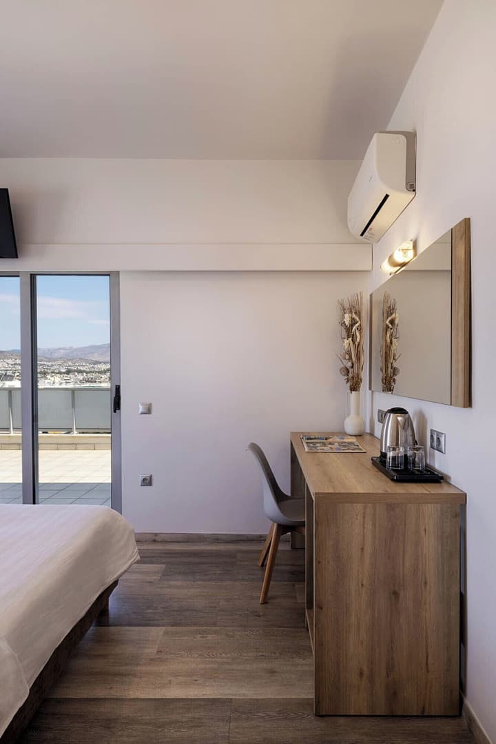 Xenophon Hotel