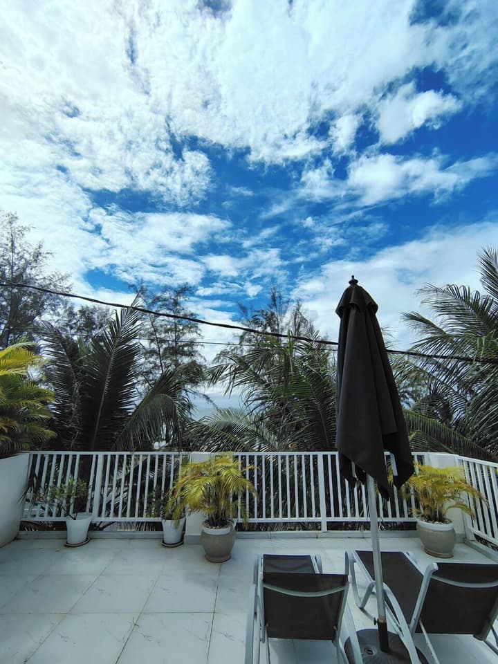 White Boutique Hotel & Residences