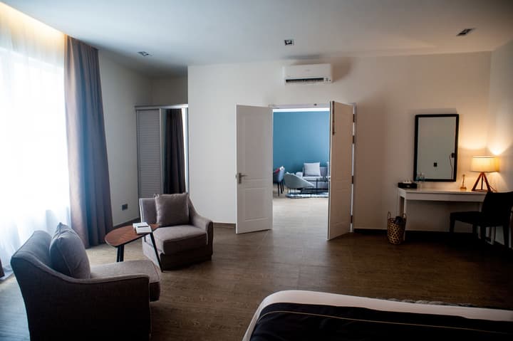 White Boutique Hotel & Residences
