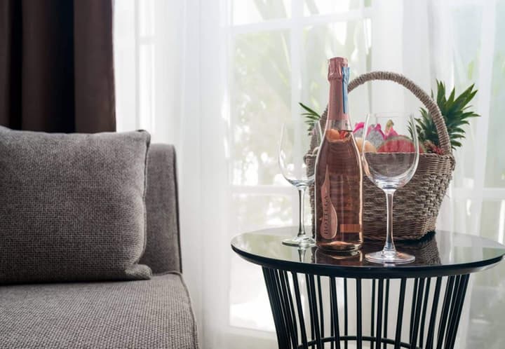 White Boutique Hotel & Residences