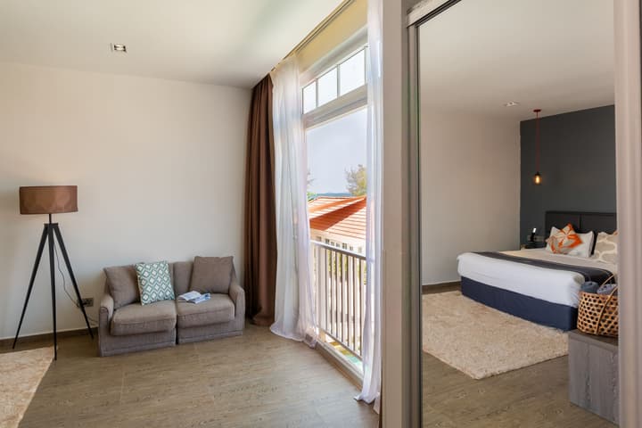 White Boutique Hotel & Residences