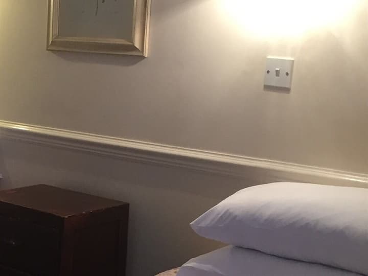 Colnbrook Lodge Guest House