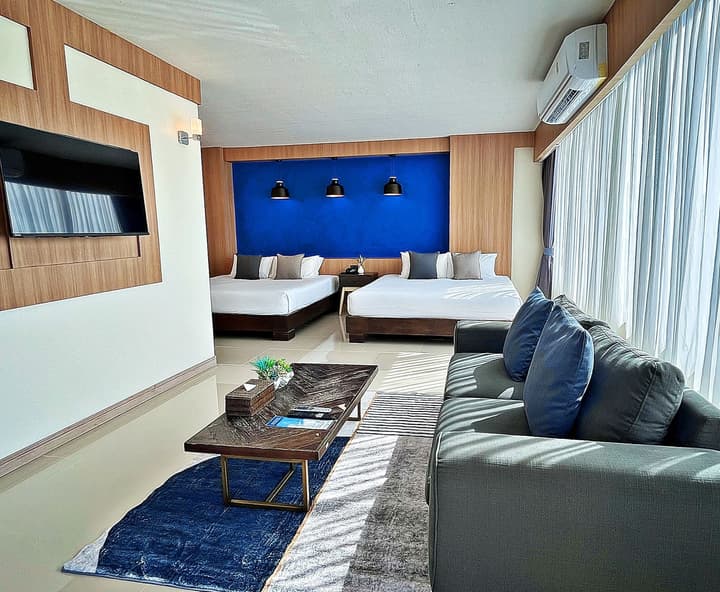 The Sixteenth Naiyang Beach Hotel