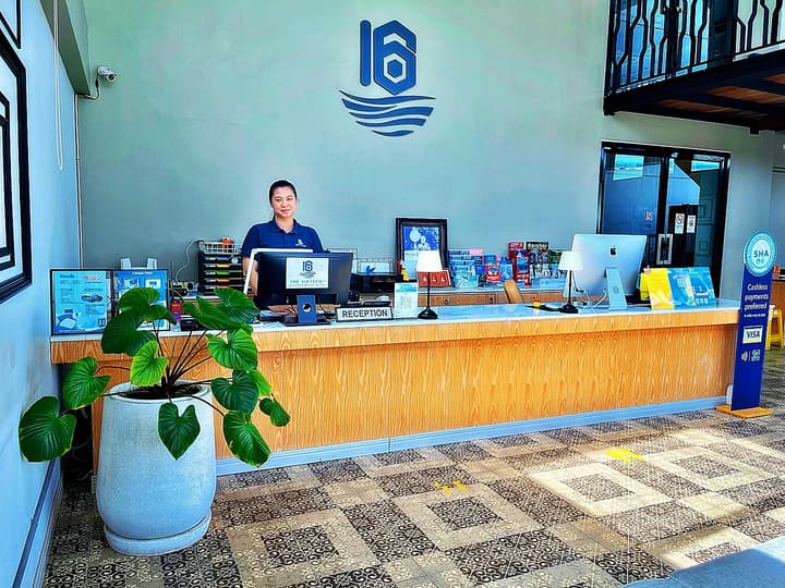 The Sixteenth Naiyang Beach Hotel