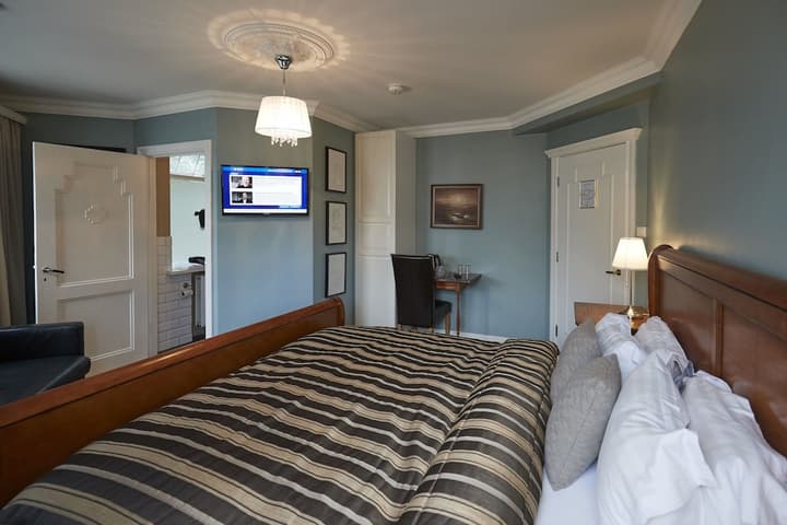 Hrafninn Guesthouse