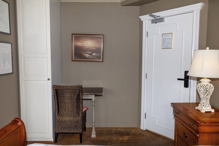 Hrafninn Guesthouse