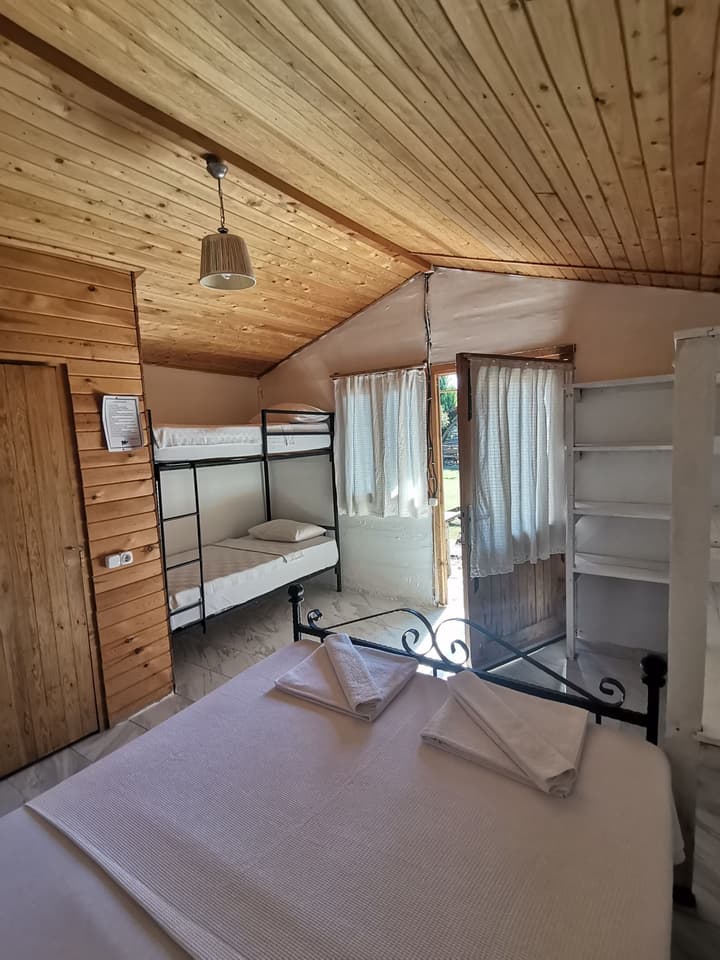 Pitos Bungalows
