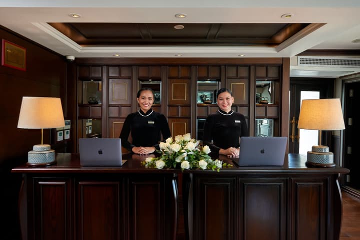Paradise Elegance Cruise