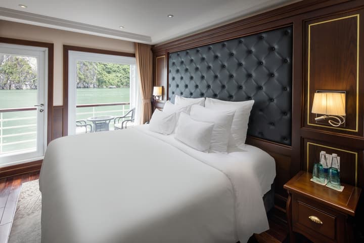 Paradise Elegance Cruise