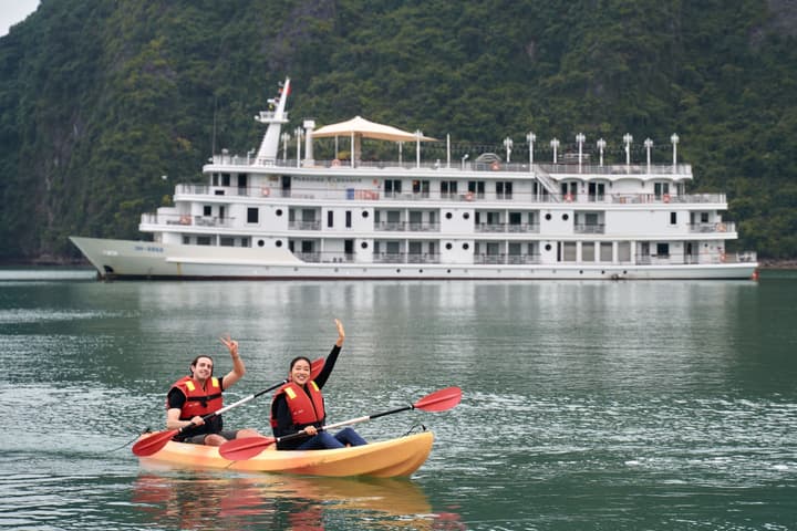 Paradise Elegance Cruise
