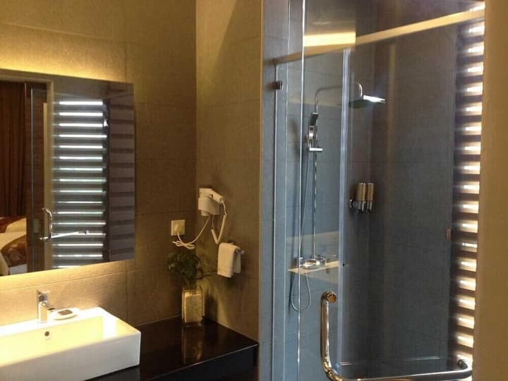 Symphony Suites